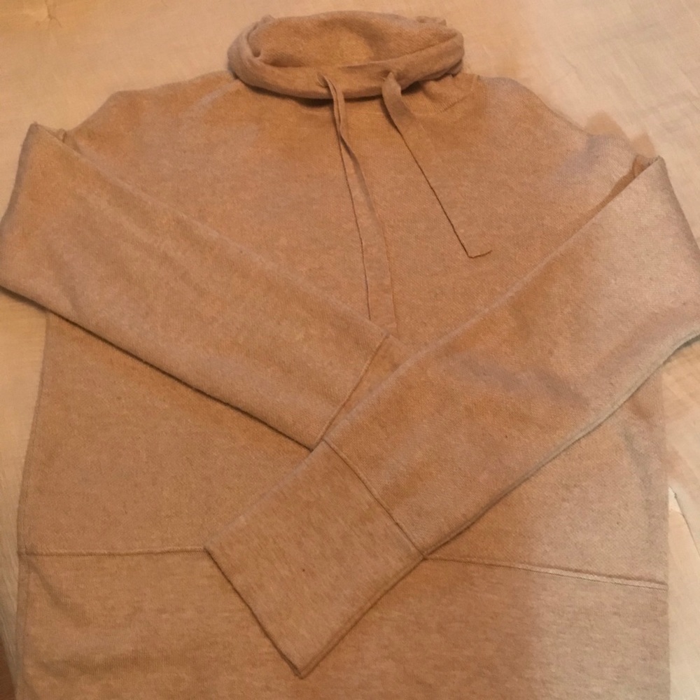 Target sweater - Picture 2 of 4